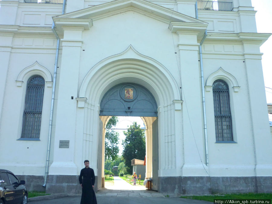 Красивейший монастырь на берегу Волхова Великий Новгород, Россия