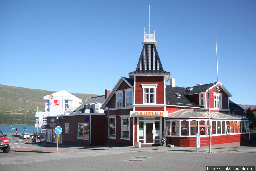 Туристически-активный город Акюрейри, Исландия