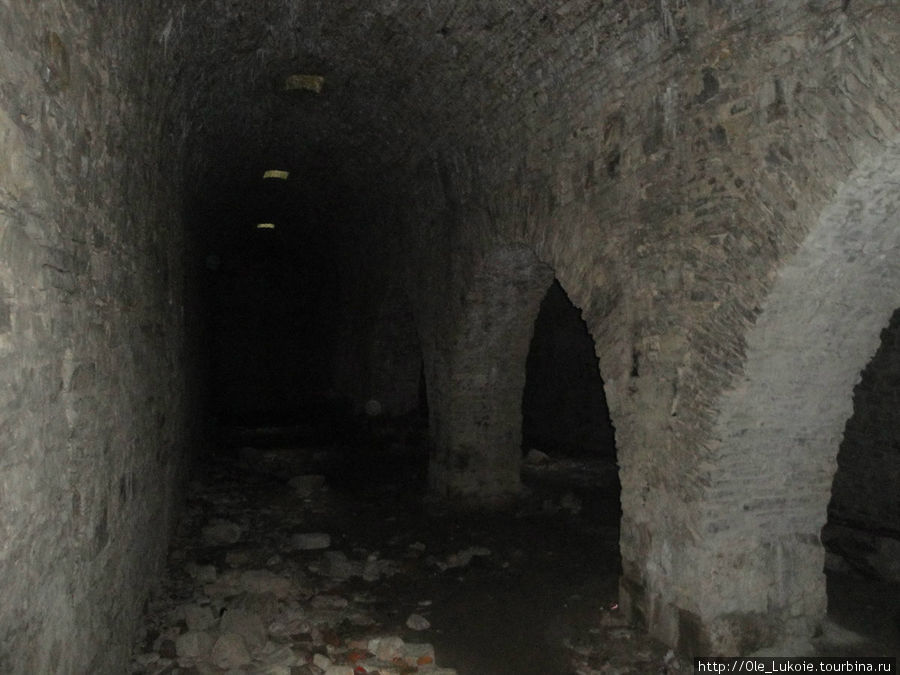 Подземелье Хотин, Украина