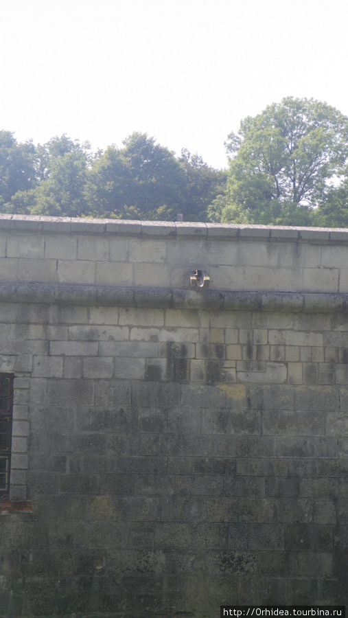 Пoдгорецький замок — ренессансный дворец 16 века Подгорцы (Бродовский район), Украина Пoдгорецький замок — ренессансный дворец 16 века Подгорцы (Бродовский район), Украина