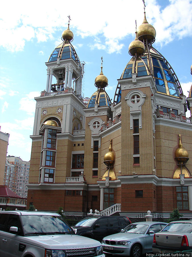 Общий вид на храм Киев, Украина