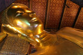 Лежащий Будда в монастыре Ват По в Бангкоке