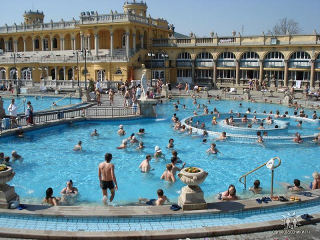 Будапешт. купальни Сечени Мишкольц, Венгрия