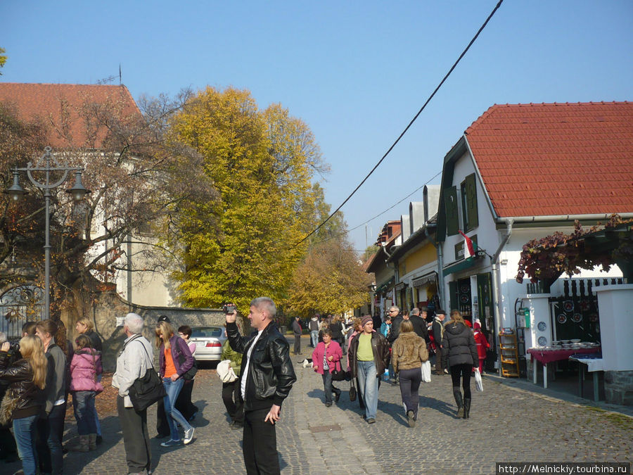 Прогулка по городу мастеров Сентендре, Венгрия
