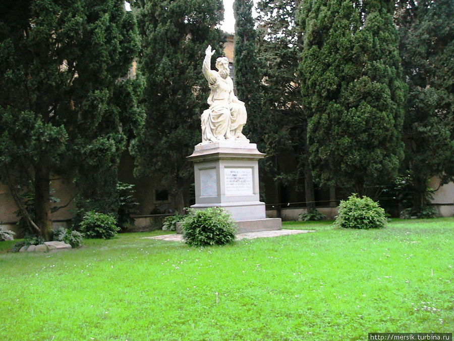 Базилика Санта-Кроче Флоренция, Италия Базилика Санта-Кроче Флоренция, Италия