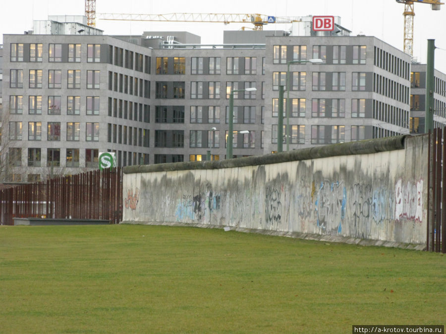 Стена Берлин, Германия