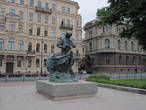 Памятник Петру I «Царь-плотник»
