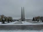 Площадь Победы. Монумент, получивший в народе название Штыки.