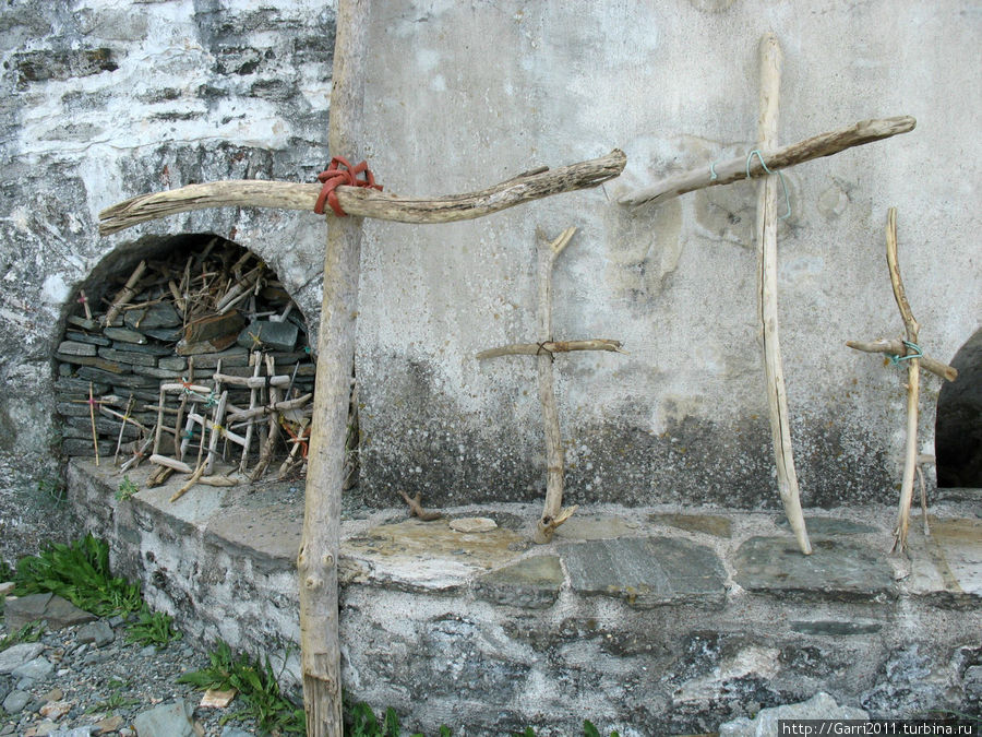 рядом со Святым источником Иверской иконы Божией Матери (монастырь Иверон) Уранополис, Греция