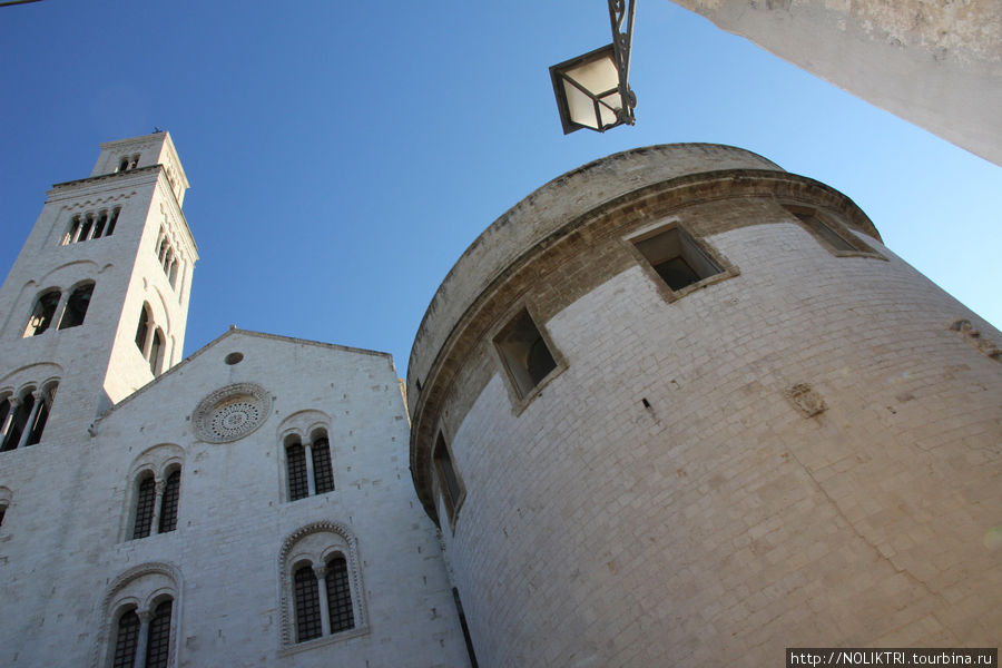 Бари Бари, Италия Бари Бари, Италия