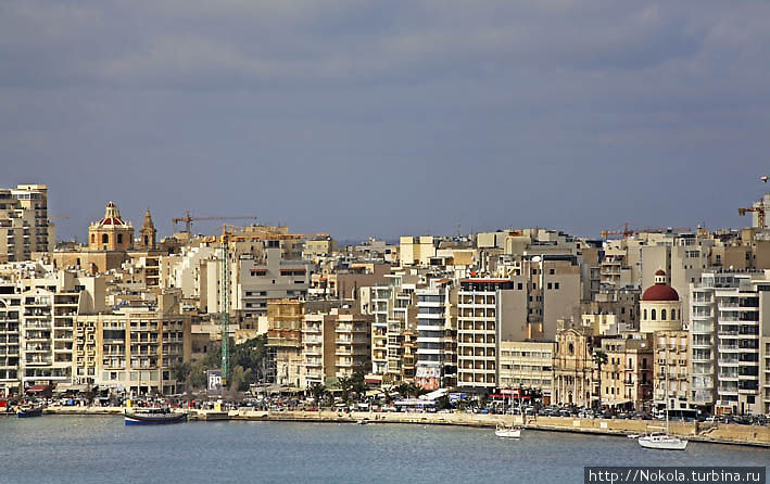 Слима — город с видом на Валетту Слима, Мальта