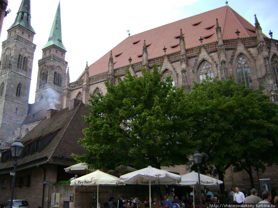 Один из старейших ресторанчиков города около церкви св. Себальда Нюрнберг, Германия