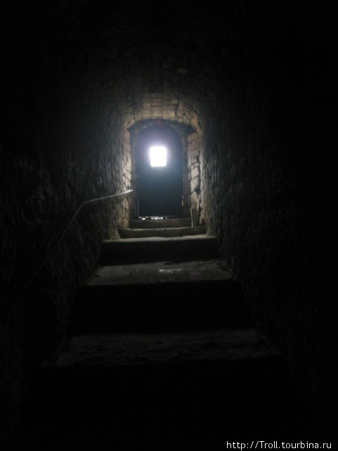 Луч света в темном царстве Бутучены (Старый Орхей), Молдова