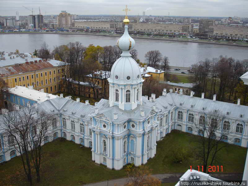Смольный собор и Смольный дворец Санкт-Петербург, Россия