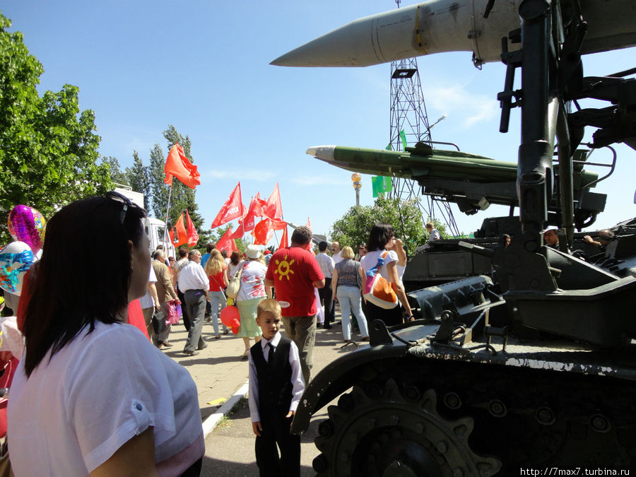 Празднование дня Победы  в парке Победы Саратов, Россия