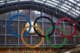 Олимпийские кольца на вокзале Сен-Панкрас.