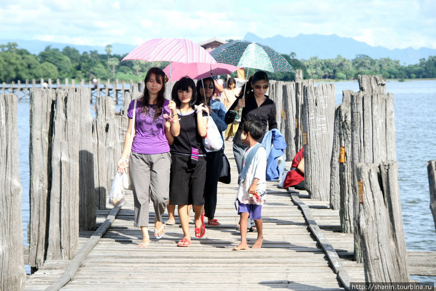 Знаменитый мост У Бейн Амарапура, Мьянма