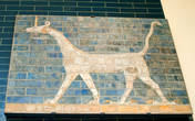 Этот василиск с ворот Иштар — уникальный и единственный, в отличие от львов, например.