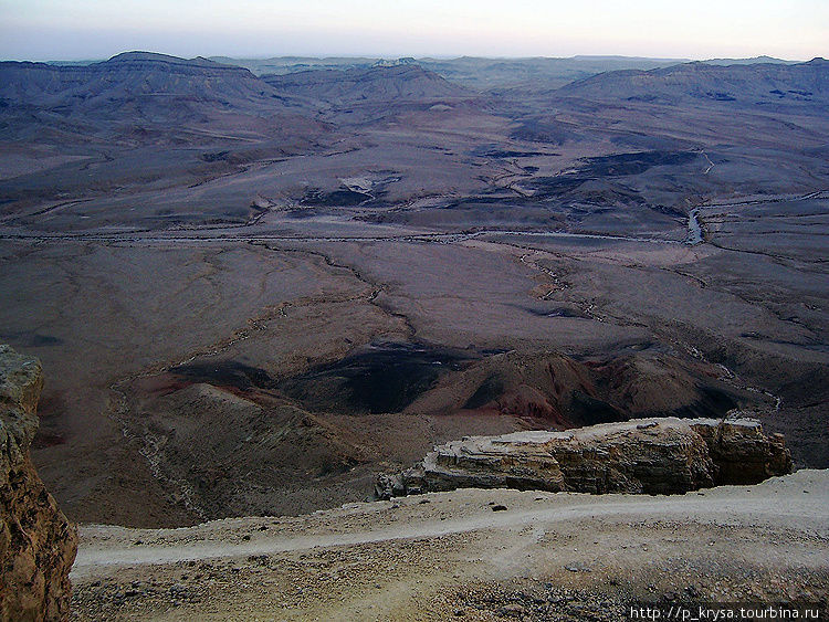 На краю Кратера Мицпе-Рамон, Израиль
