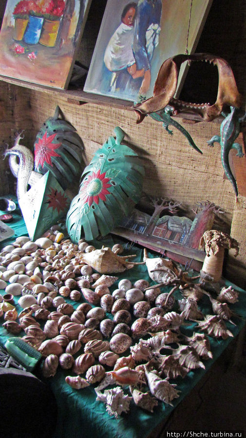 Сувенирный рынок Антананариву, Мадагаскар