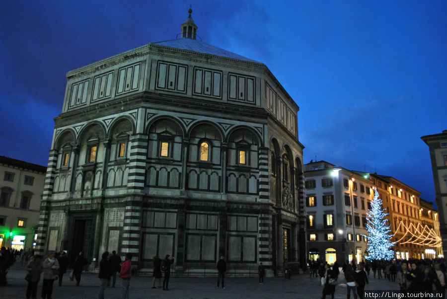 Огни Флоренции Флоренция, Италия Огни Флоренции Флоренция, Италия