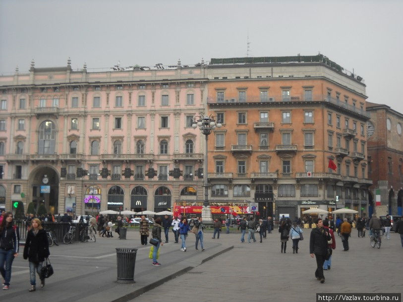 Панорама площади Милан, Италия