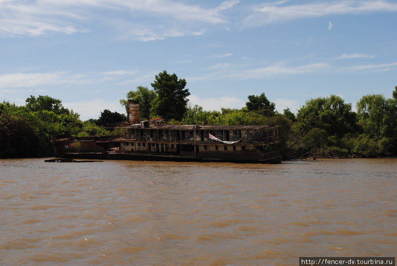 Дельта мертвых кораблей Тигре, Аргентина