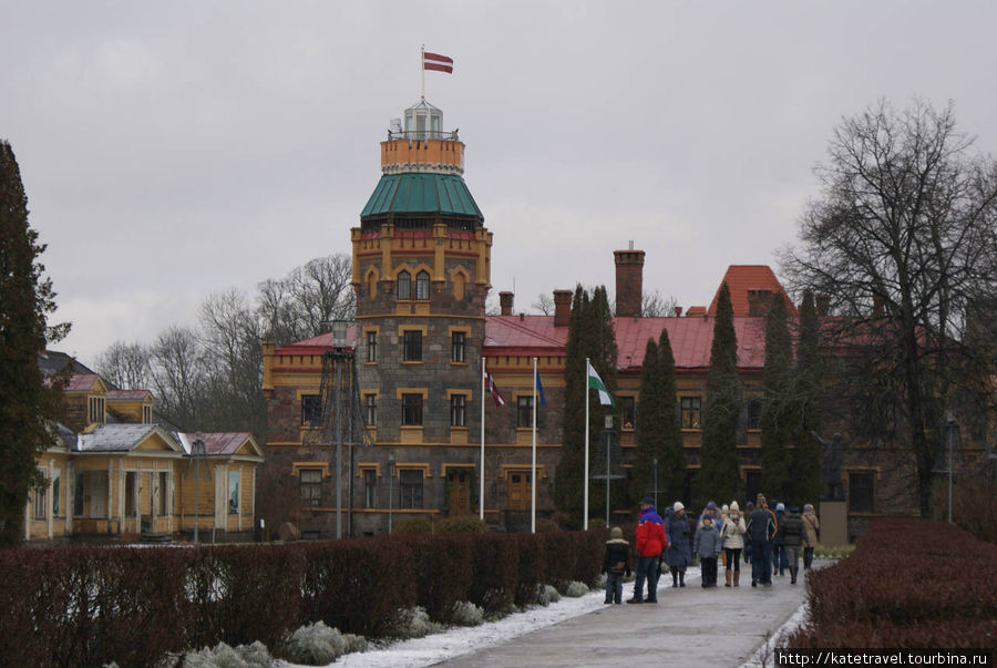 Новый Сигулдский замок Сигулда, Латвия