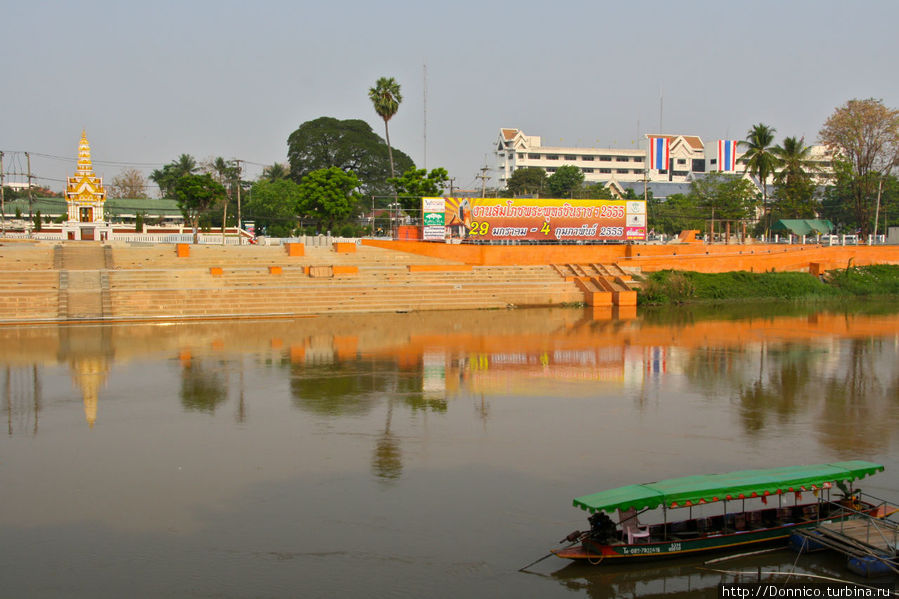 река и город Пхитсанулок, Таиланд