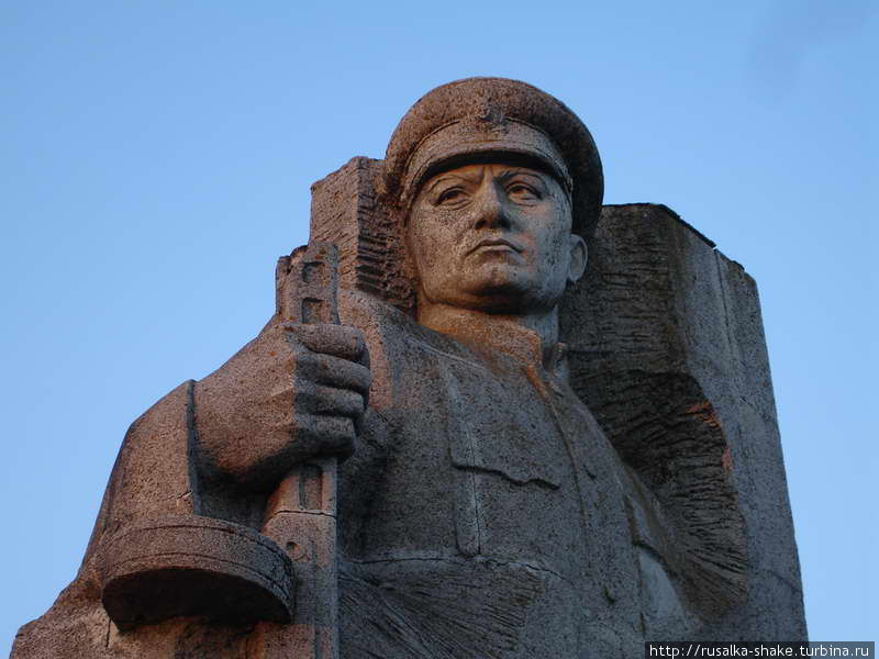 Памятник Цезарю Кунникову Ростовская область, Россия