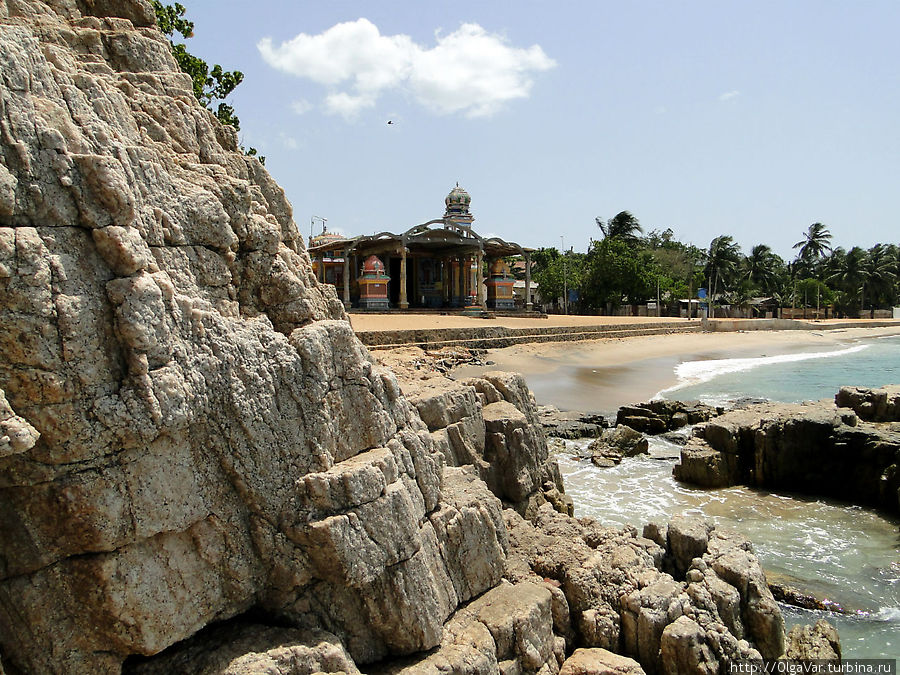 На окраине земли Тринкомали, Шри-Ланка
