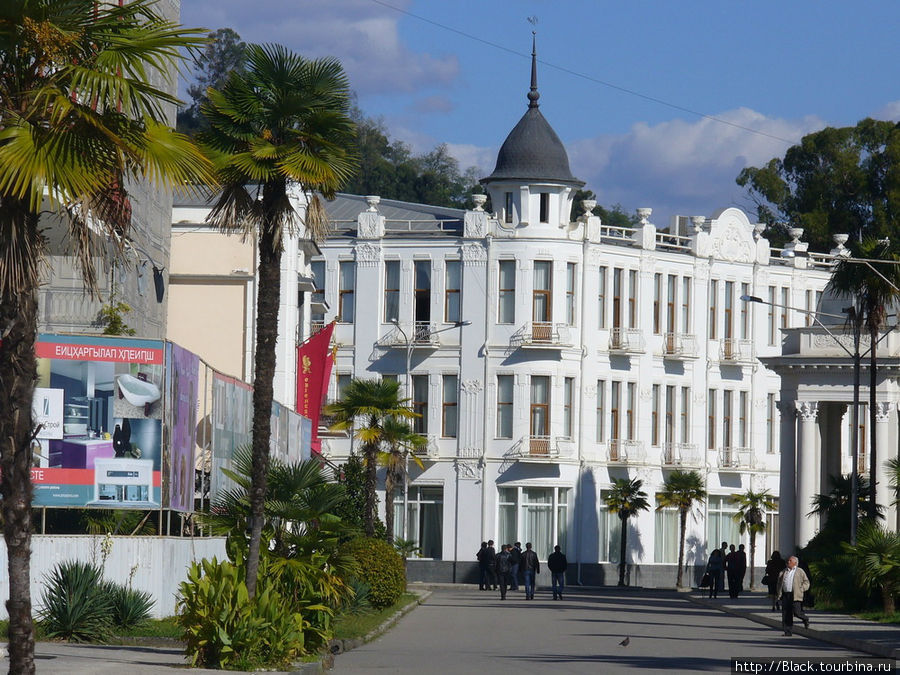 Гостиница «Рица» Гостиница «Рица»