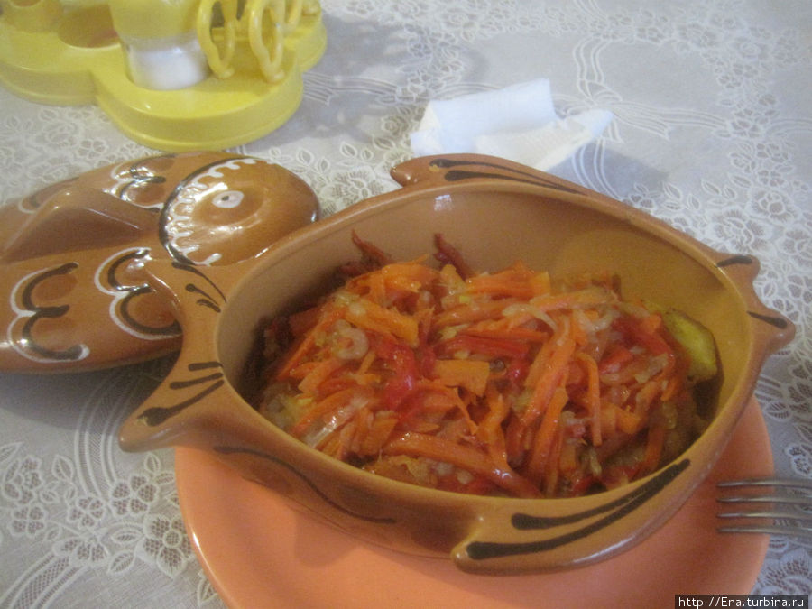 Фирменное блюдо кафе Шарм — судак по-пошехонски Пошехонье, Россия
