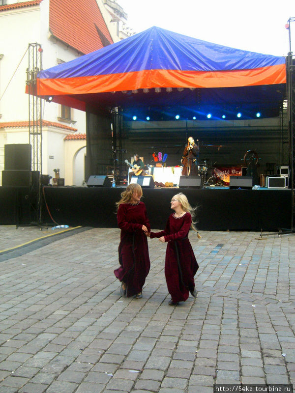 Танцы на празднике Познань, Польша