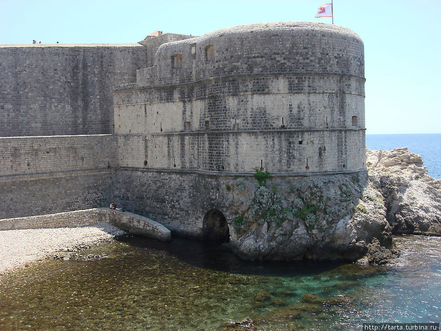 У крепости Дубровник, Хорватия