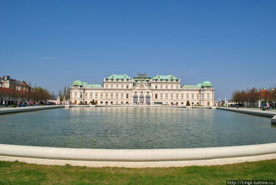 Апрель. Бельведер Вена, Австрия Апрель. Бельведер Вена, Австрия