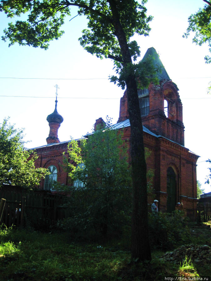 Восстанавливаемая церковь св. Тихона в Тутаеве Тутаев, Россия