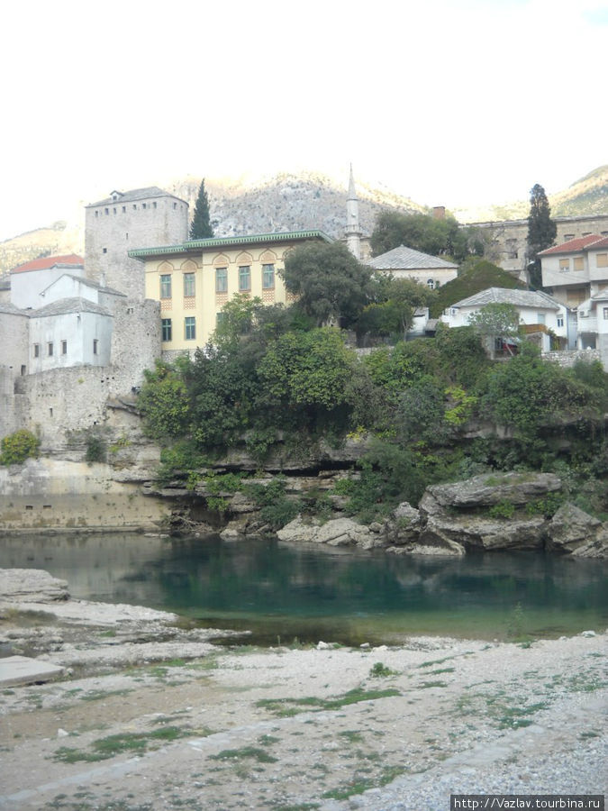 У воды Мостар, Босния и Герцеговина