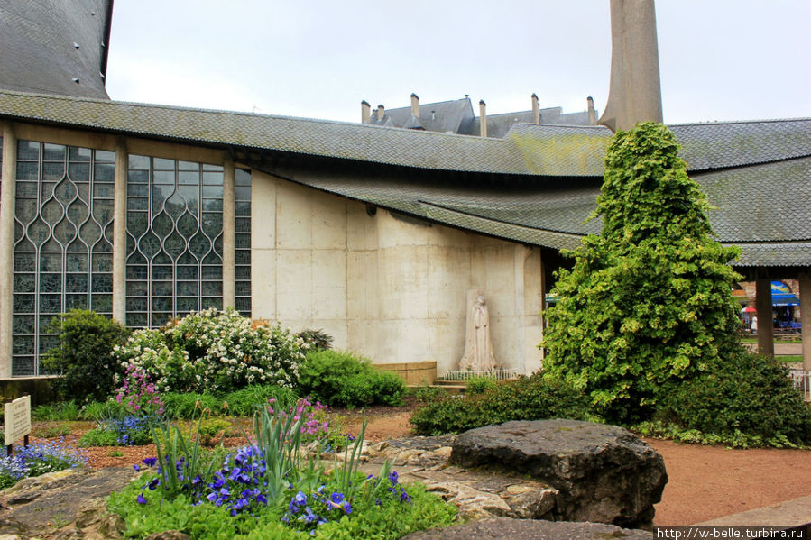 Церковь Жанны д’Арк, Руан, Франция