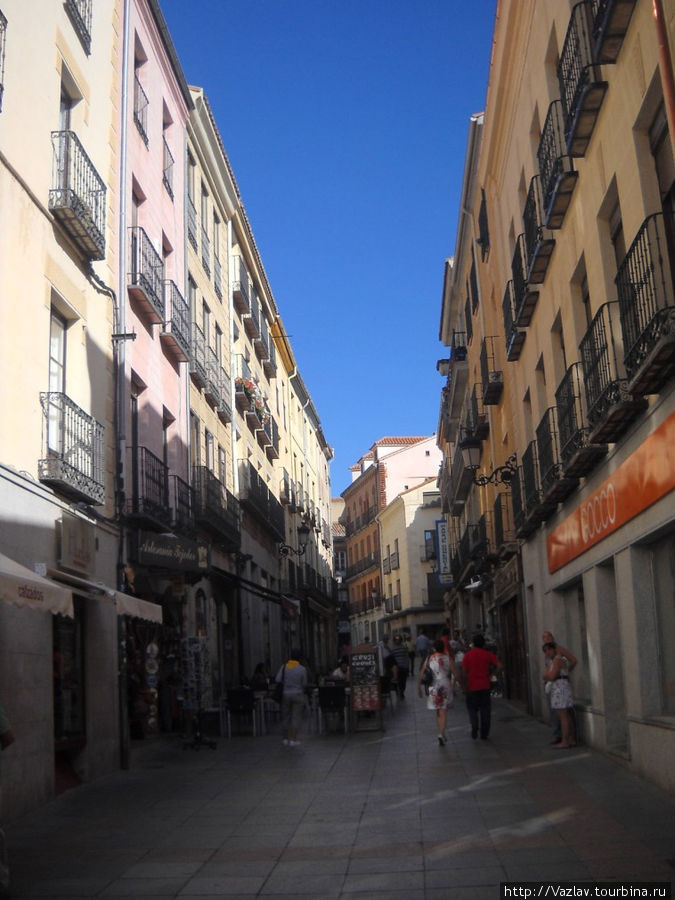 Торговая улица Авила, Испания