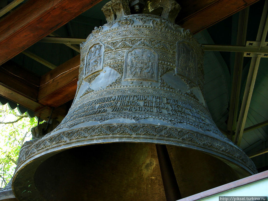 Малиновый звон старинных колоколов. Киев, Украина