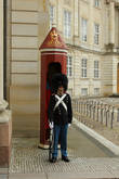 Охранник во дворце Амалиенборг