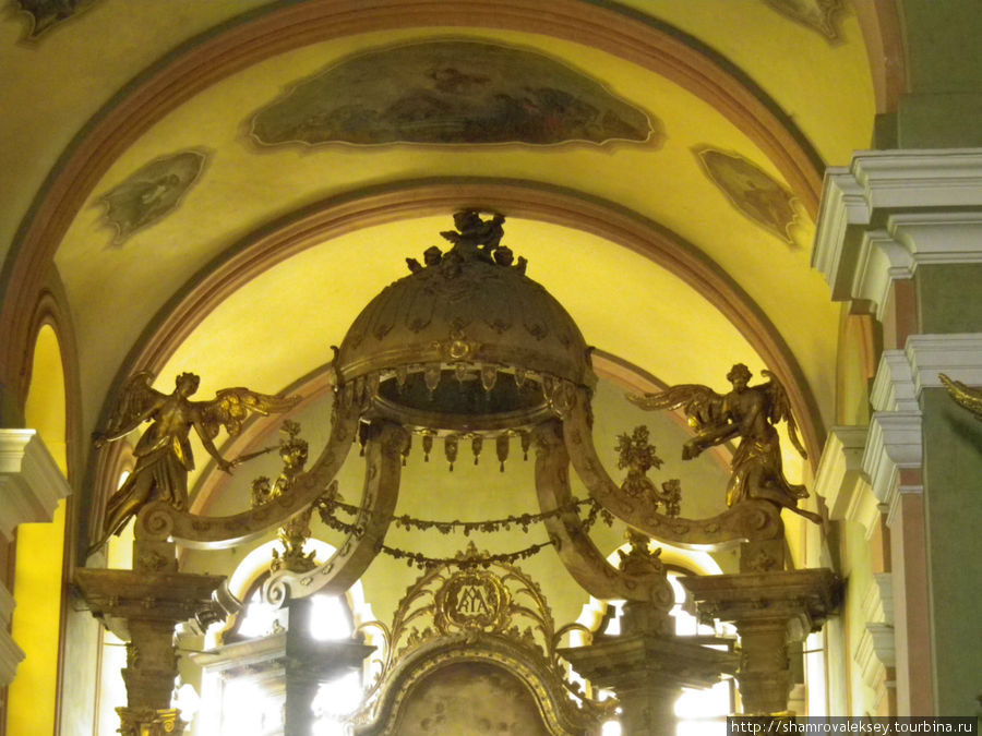 Церковь францисканцев Эгер, Венгрия