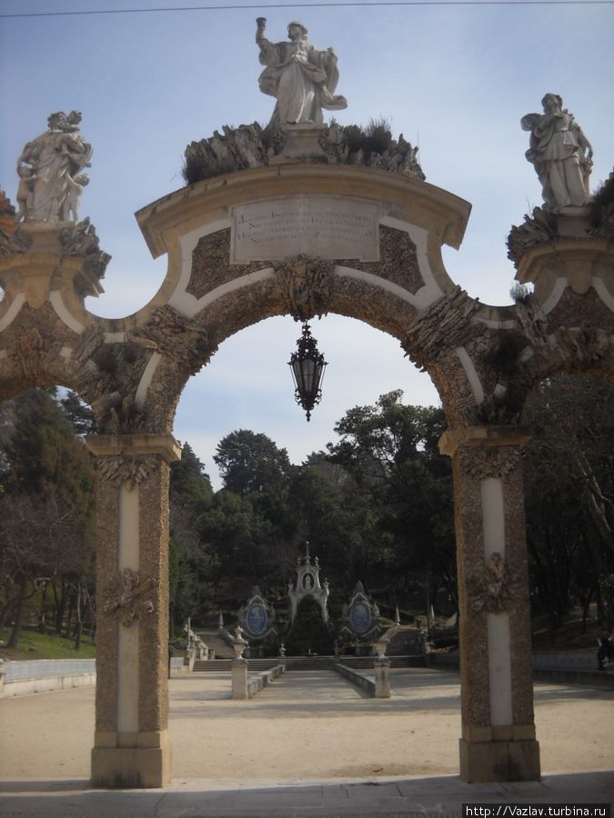 Входная арка Коимбра, Португалия