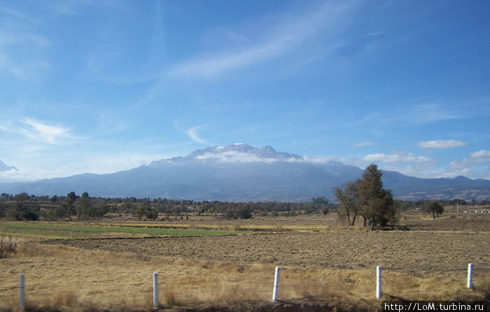 Истаксиуатль, или Истасиуатль (происходит из языка науатль: истак — белый и сиуатль — женщина, то есть Белая женщина) — третья по высоте гора Мексики. Мексика Истаксиуатль, или Истасиуатль (происходит из языка науатль: истак — белый и сиуатль — женщина, то есть Белая женщина) — третья по высоте гора Мексики. Мексика