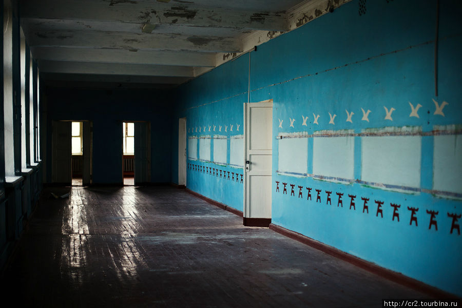 Заброшенная школа в Териберке Териберка, Россия
