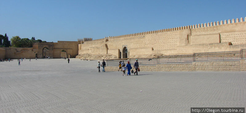 Стена старого города Феса Фес, Марокко