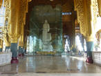Янгон. Храм Мраморного Будды.