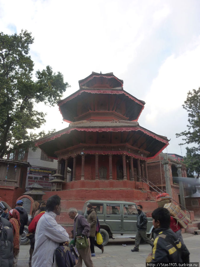 Катманду. Площадь Дурбар. Храм бога Кришны. Катманду, Непал