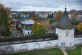 Вид с колокольни на стены кремля